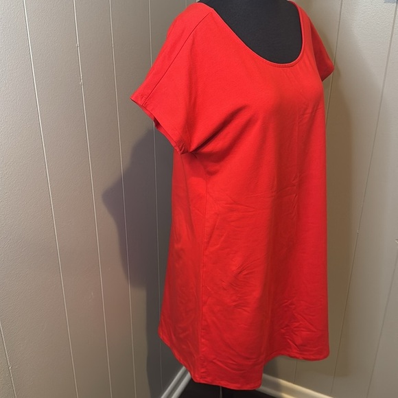 Bobeau bright red stretch dolman short sleeve X back crew neckline midi. NWT. L - Picture 2 of 4
